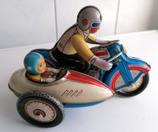 Altes Blechspielzeug Motorrad mit Beiwagen, Fahrer  und Kind 50er/60er Jahre