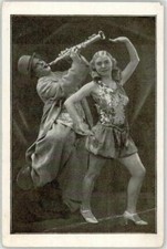 52024565 - Two Thuros Zirkus