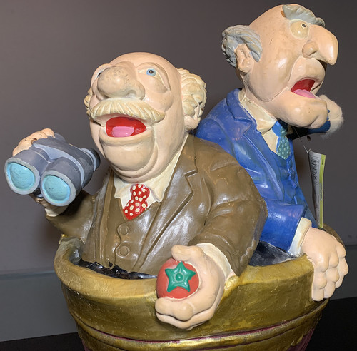 Waldorf statler statue - waldorf,