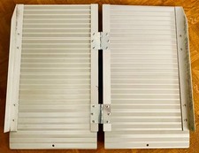 Alu Rollstuhlrampe 75x60 cm – klappbar, mit Führungskanten, stabil