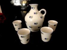 Altes Likörset Krug mit 4