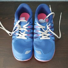 NIKE FREE 5.0 DAMENSCHUHE LAUFSCHUHE SPORTSCHUHE SNEAKER Gr:38,5 UK:5,5 BLAU