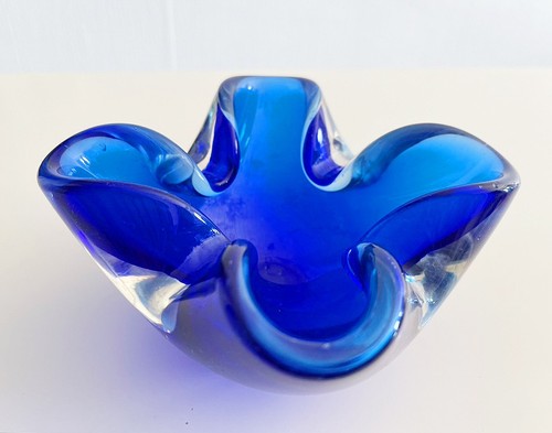 Großer design aschenbecher - großer, design-aschenbecher
