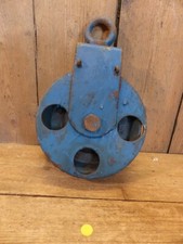 alte Umlenkrolle Seilrolle Ø 14cm shabby blau Industrie Design Flaschenzug