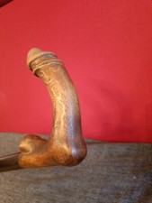 Gehstock mit Griff in origineller Form