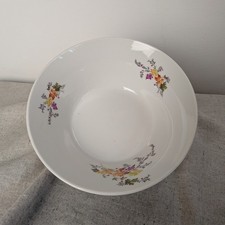 Schüssel mit Weinlaub-Motiv