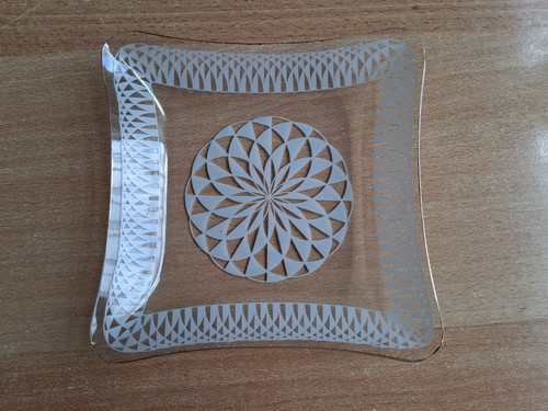älterer kleiner hauchdünner