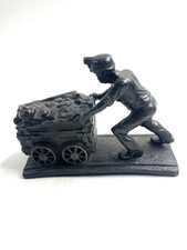 Bergmanns Figur mit Lore ca 11