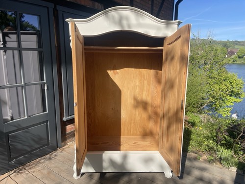 Antiker kleiderschrank - antiker,
