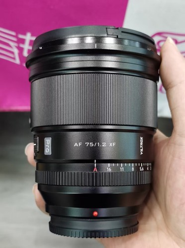 Viltrox 75mm 2 pro lens - f/1.2,