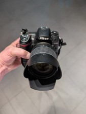 Nikon D7000 DSLR Kamera, MH25
