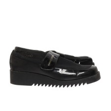 Laura Berg, Halbschuhe