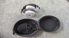 Beats Studio (1. Gen) Weiß – defekt/Bastler, mit Box & 3,5-mm-Kabel