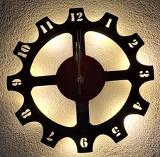 Handgemachte Wanduhr aus Schallplatte mit LED Beleuchtung | leises Uhrwerk