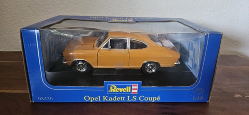 Revell opel kadett - 1:18,