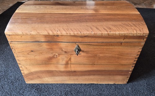 Truhe runddeckeltruhe - truhe,