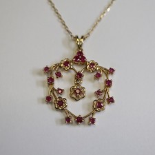 Exklusiver Rubin Kettenanhänger +  Kette beides 585 Gold 3,5 / 42 cm zsm. 6g