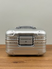 Rimowa x Porsche Topas Beauty