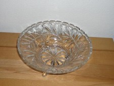 Glasschüssel mit kleinen