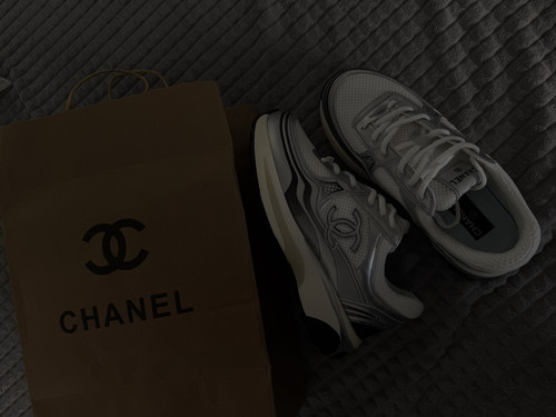 Chanel low top sneaker - chanel,