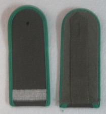 NVA Schulterstücke  Soldat    Grenztruppen der DDR  NVA Effekte ä.Wehrmacht