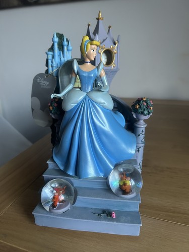 Disney store exclusive musical - disney,