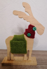 Deko Elch aus Holz mit Satteltaschen aus Filz