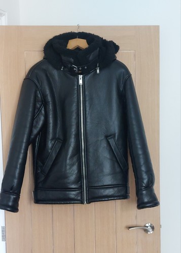 Zara schwarze jacke aus - zara,