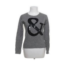 Gharani Strok, Strickpullover