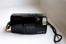 Olympus AF-1 Twin • 35mm •