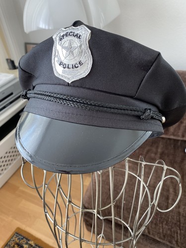 Polizeihut mit emblem - polizeihut, emblem,