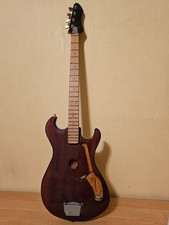 Hals und Korpus Borissow