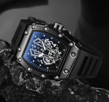 Herren Armbanduhr Sportlook massives Gehäuse schwarz Silikonarmband wasserdicht