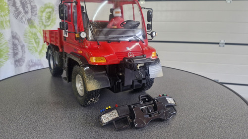 Dickie mercedes benz unimog - dickie, mercedes-benz