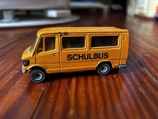 Siku Mercedes Benz 208 School