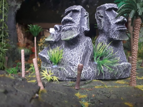 Moai statuen bemalt tabletop - moai-statuen,
