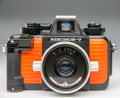 Nikon nikonos w - nikon, v