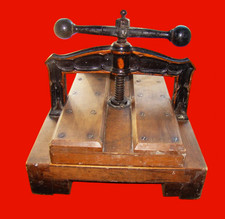 Buchpresse Holz, Gusseisen