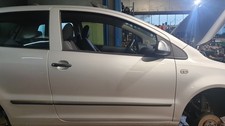 TÜR Rechts VW Fox 1.2 5 Z Farbe Reflexsilber ( LA7W ) Limousine