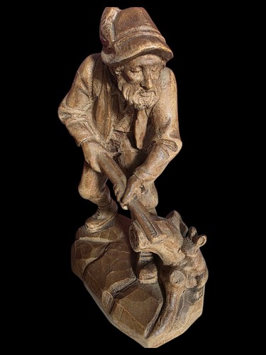 Handgeschnitzte holzfigur - handgeschnitzte,