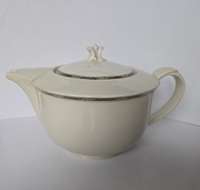 Hutschenreuther Hohenberg CMHR 1914 bis 1939 Teekanne Kanne Bauhaus Stil antik 