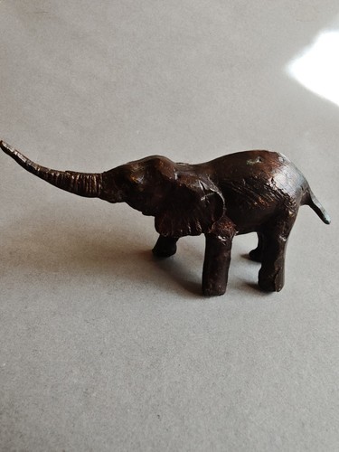 Kleine bronze figur elefant - kleine,
