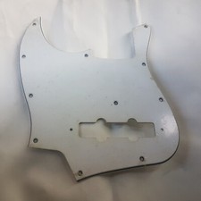 3 PLY LEFT HAND PICKGUARD for J-BASS