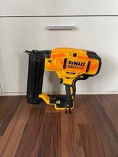 DeWalt DCN 680 Nägler 18v