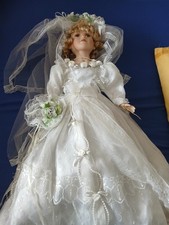 Porzellanpuppe Braut