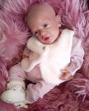 Kleine Karolina sucht  Dich