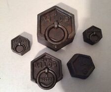 Alter Eisen Gewichtesatz 5 Gewichte mit Ringhandhabe