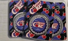 Coca-Cola® 1 oz silberfarbene runde Cherry Coke® (in TEP)