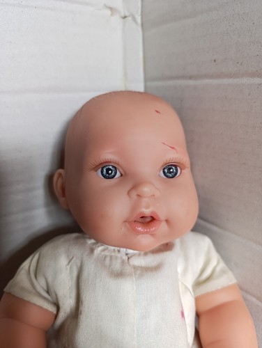 Muñeco bebe de - /,