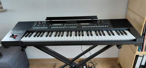 Roland arranger keyboard - arranger,